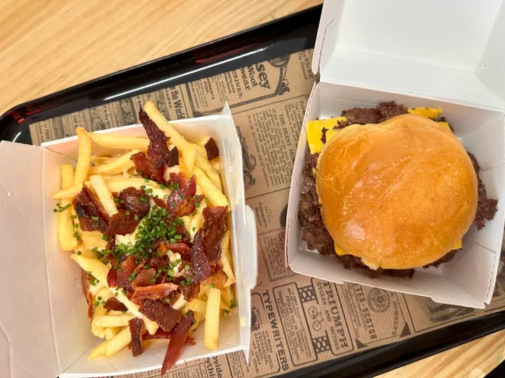 A photograph from Smash House Burger in Barcelona